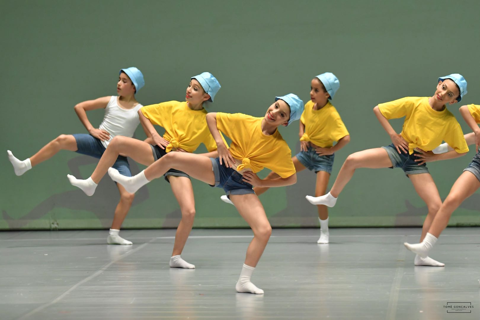 Dança em palco — arquivo da Academia Annarella